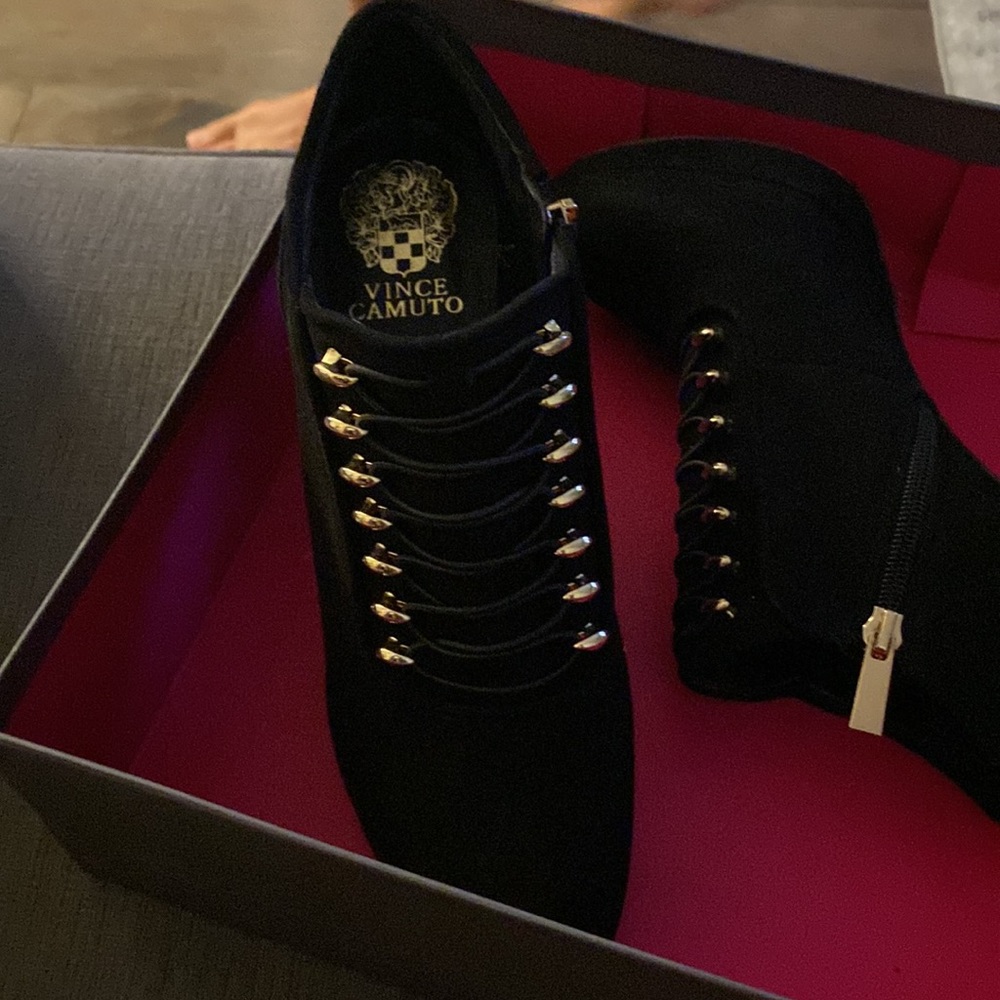 Heels - Picture 3 of 6